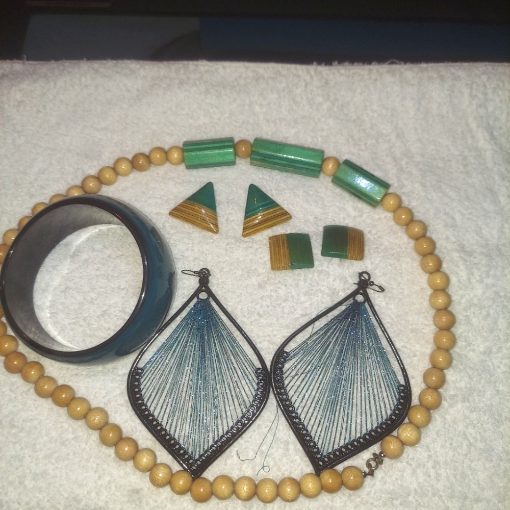 Jewelry lot